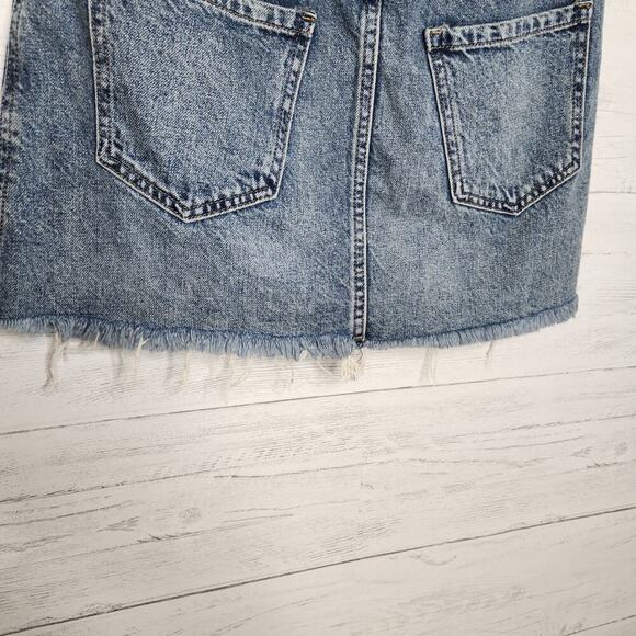 We The Free Size 26 Distressed Denim Mini Skirt - Picture 7 of 9